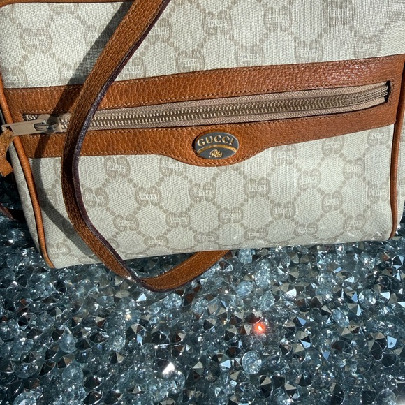 Gucci Handbags - EUC Gucci Plus  Monogram crossbody bag